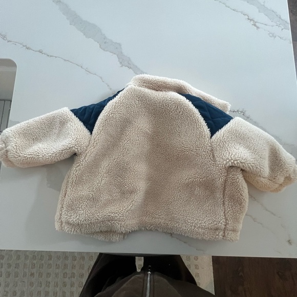 Zara - Fleece Jacket - Picture 4 of 4